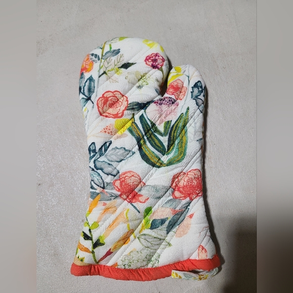 Anthropologie Oven Mitt - Picture 2 of 2